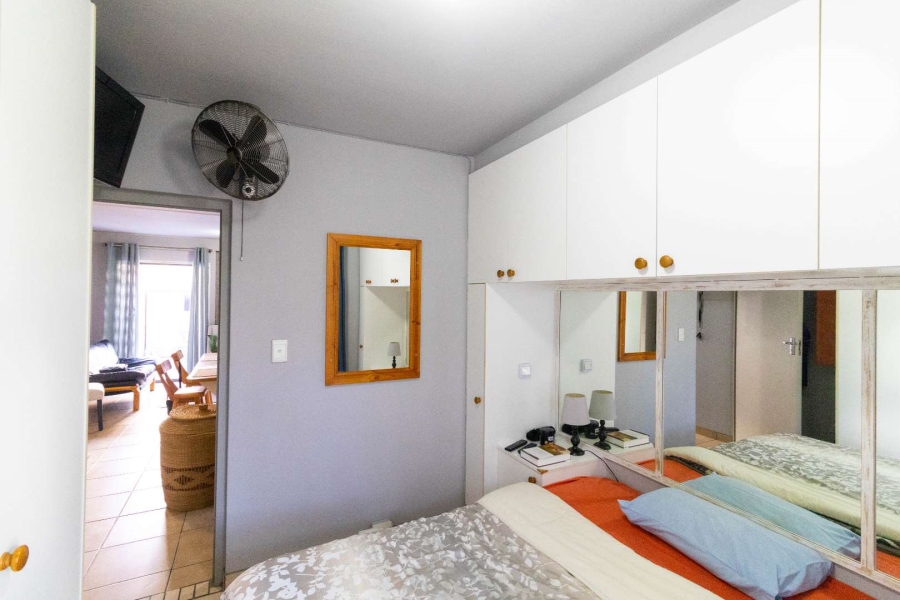1 Bedroom Property for Sale in Sandbaai Western Cape